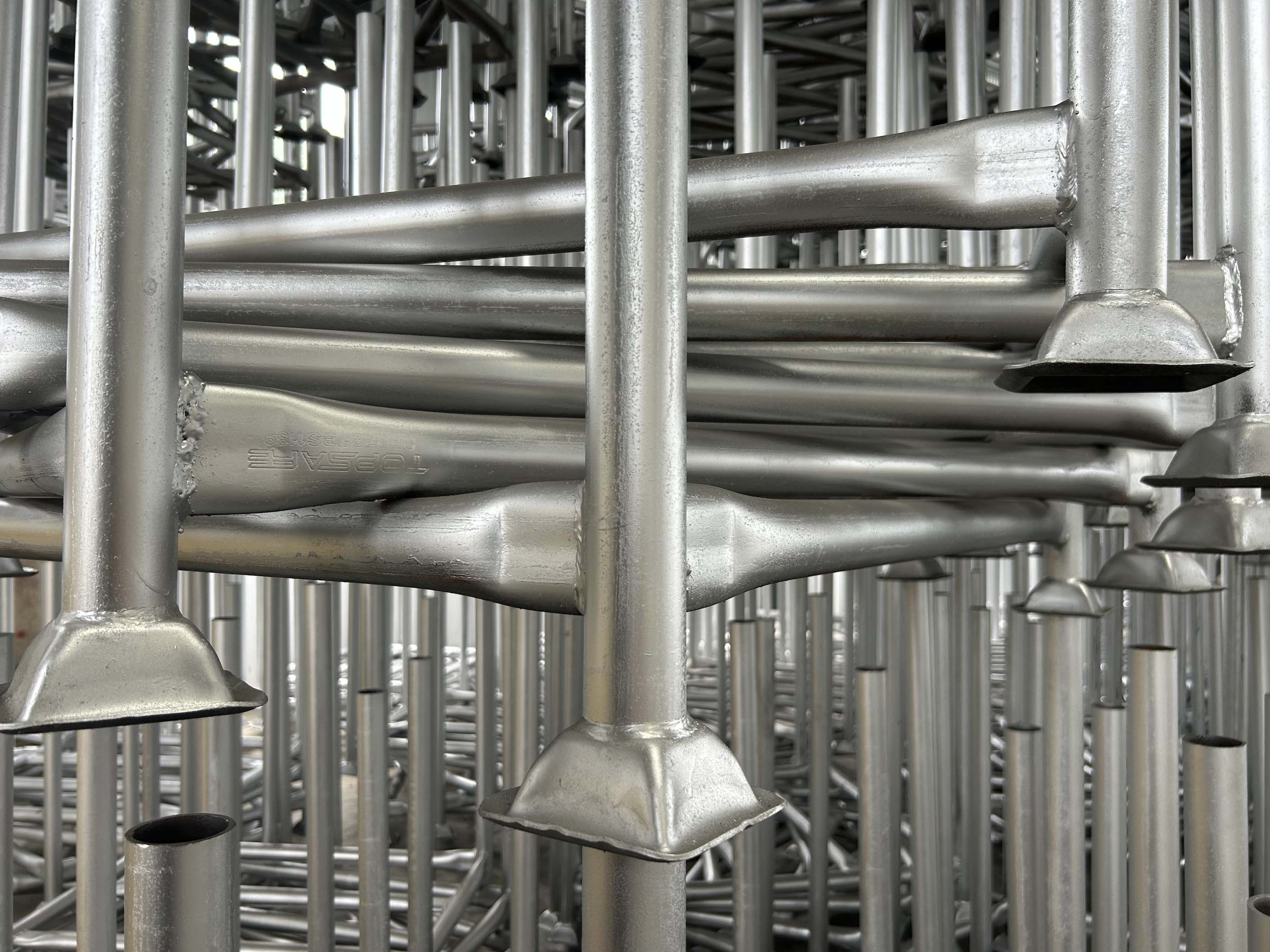 Painted Galvanized Steel Pallet 01 Palette mit gestrichenem verzinktem Stahl 01