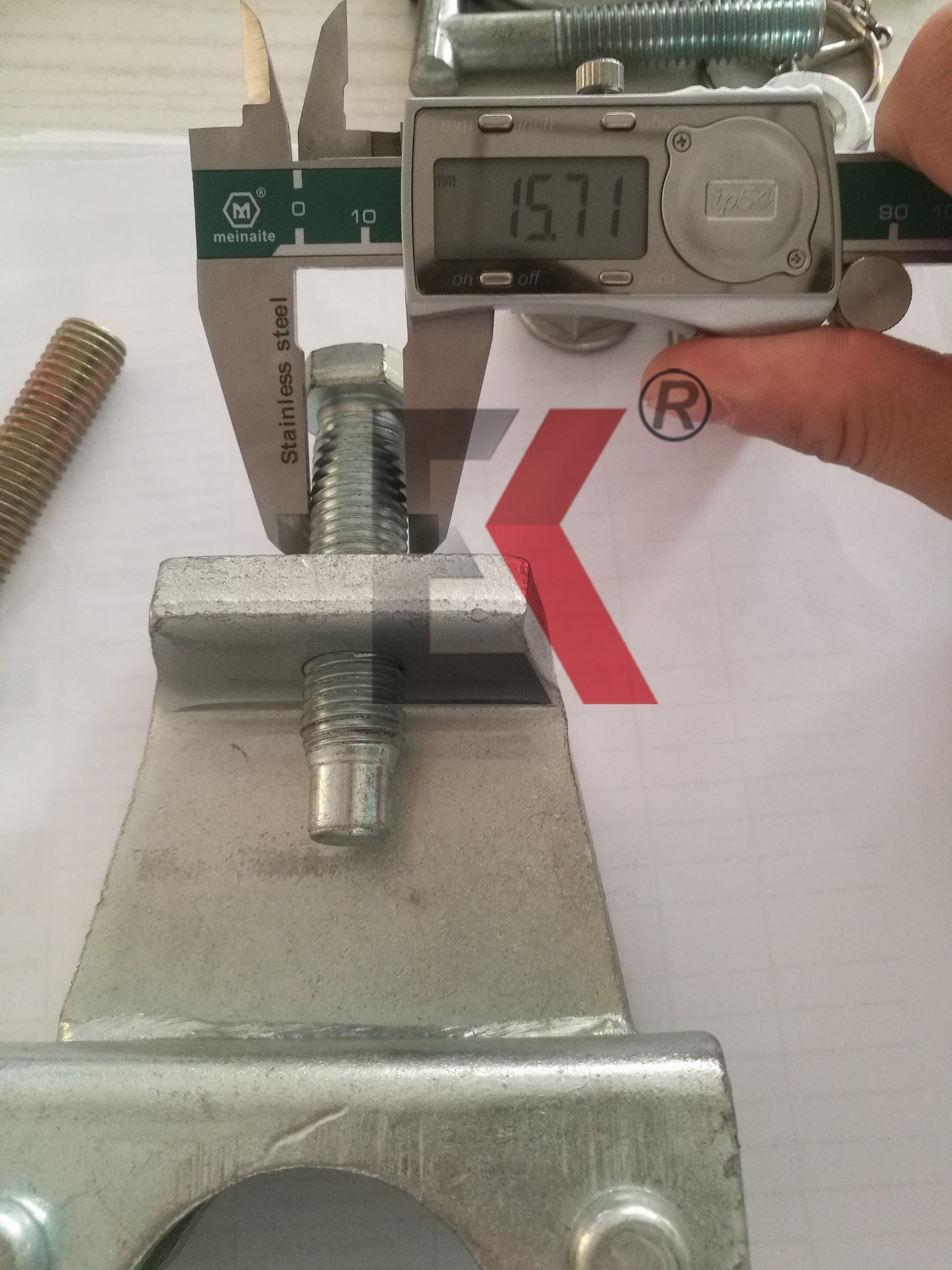 Festtr&auml;ger-Coppler-1. 