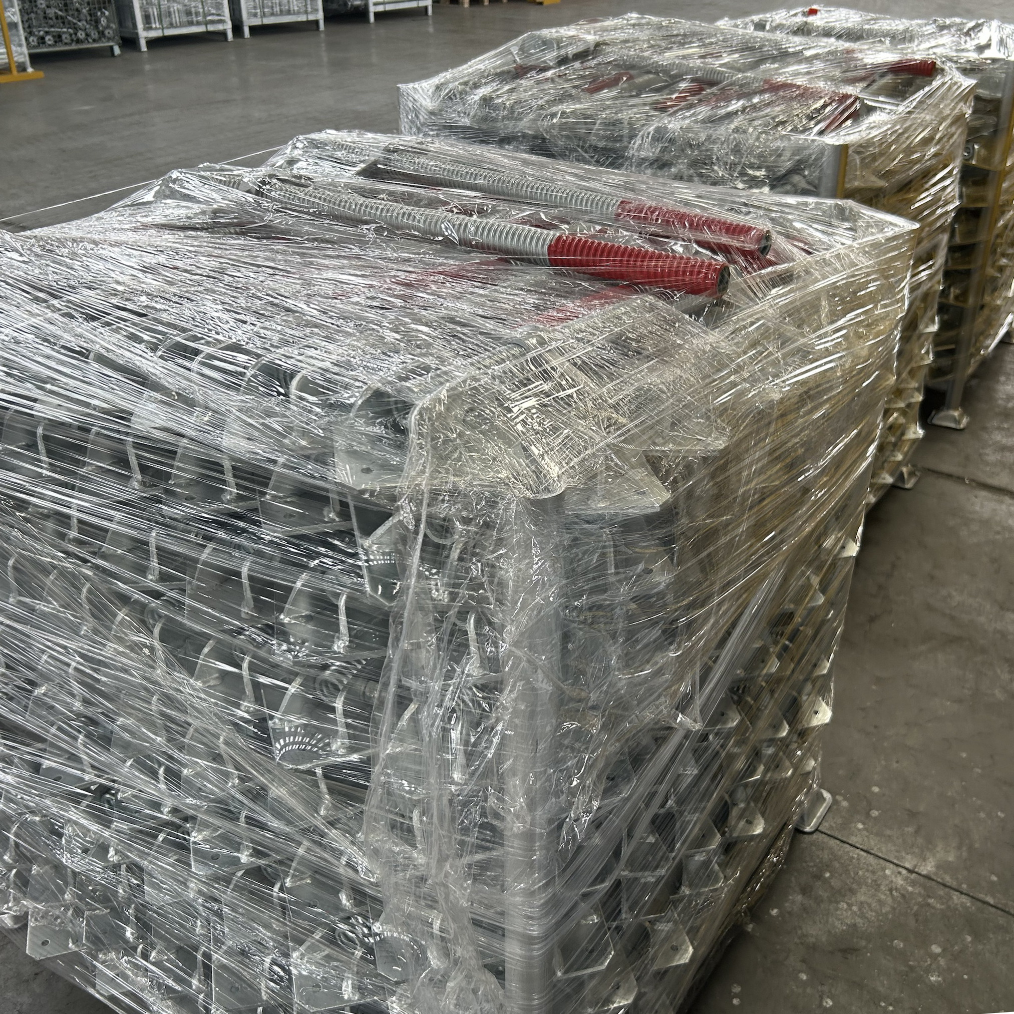 Drehen Sie die Basisbuchungsverpackung (3).