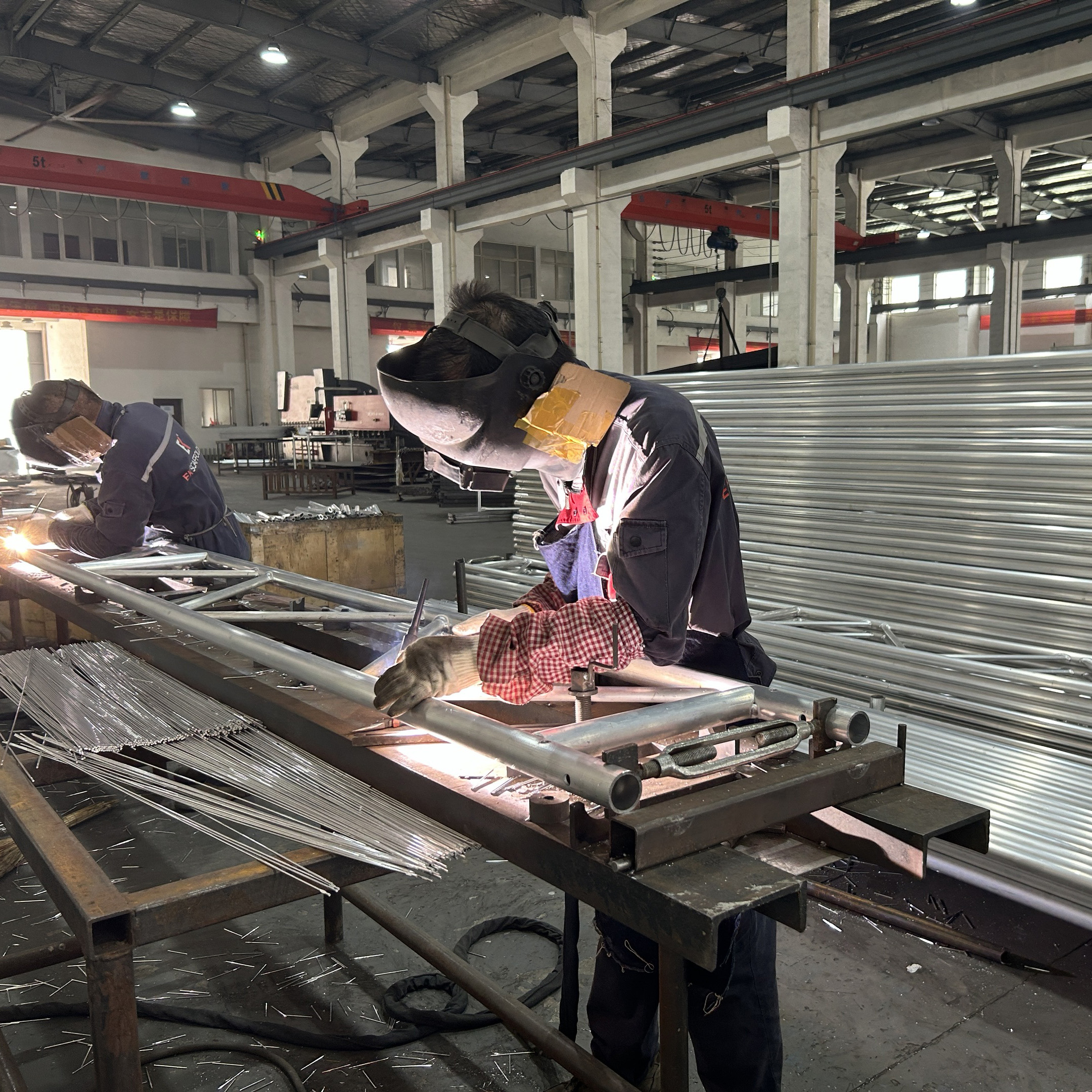 Aluminiumgitterstrahl