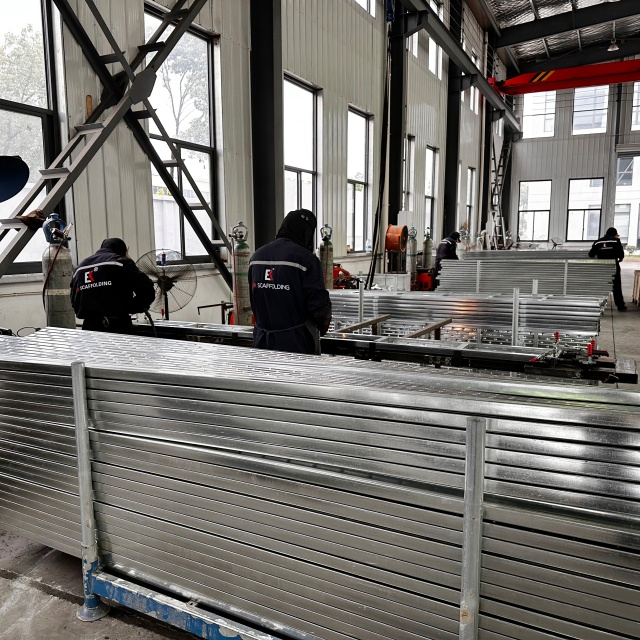 geschlossener Stahlplanke