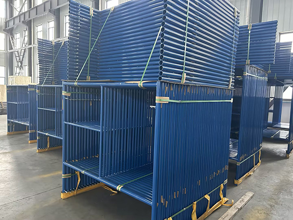 Gehen Sie durch den Rahmen