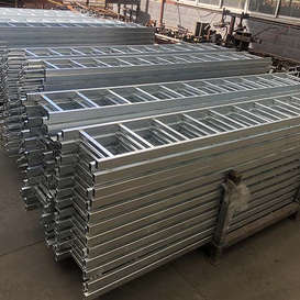 Gerüst -Affenstufen Leiter verzinkt