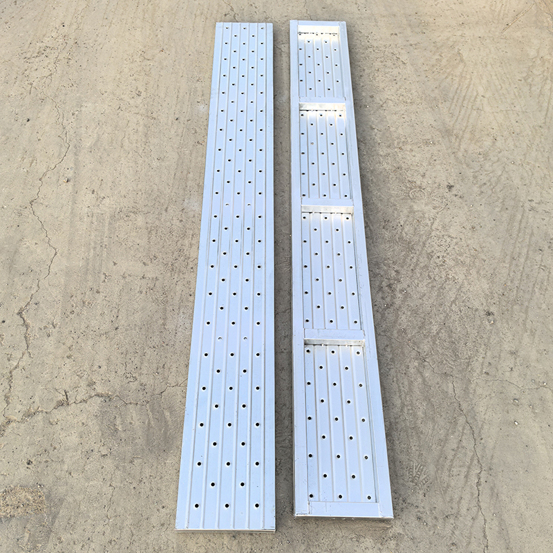 Ger&uuml;st mit Colsed-Planke