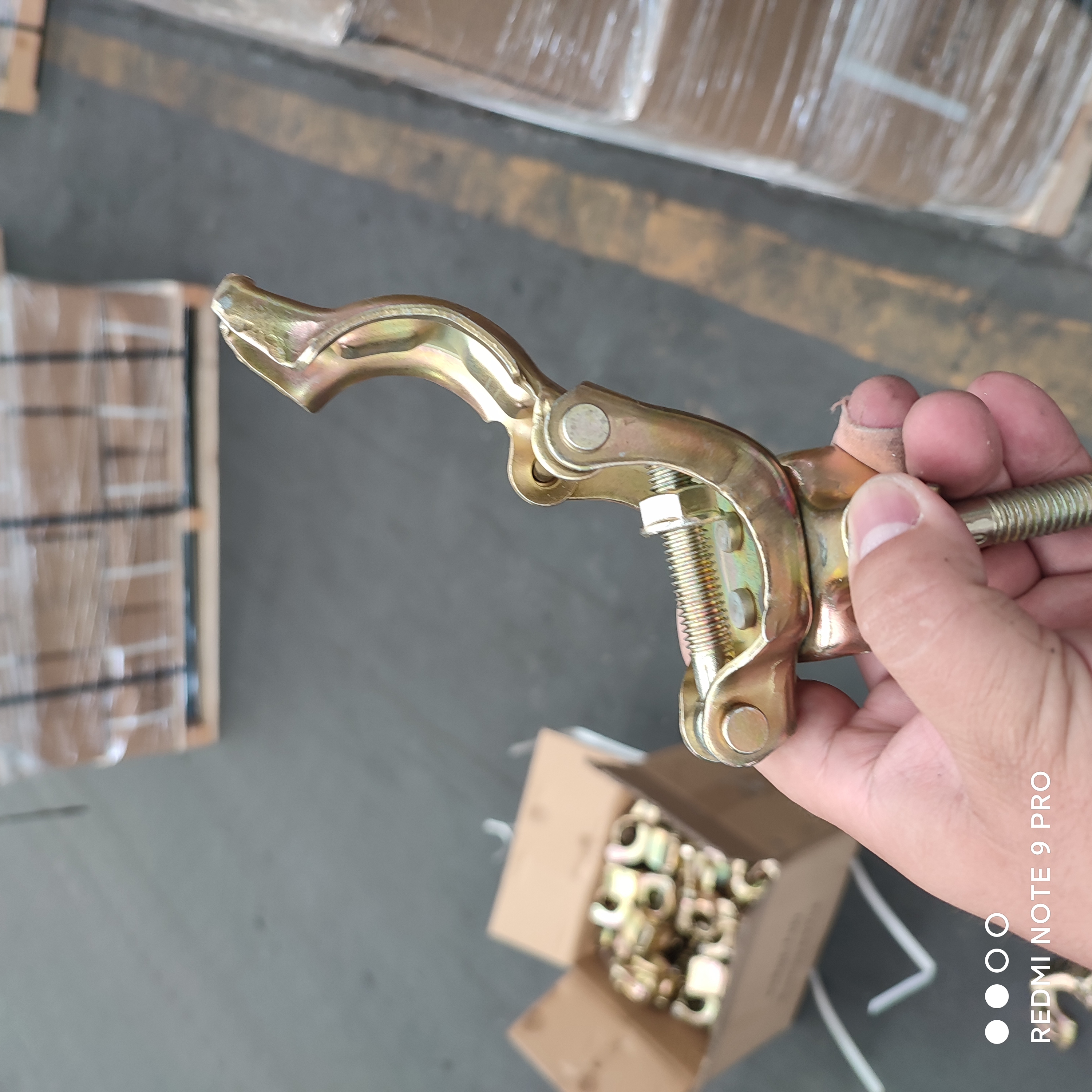 Gr&ouml;&szlig;e der gepressten Kupplung. 