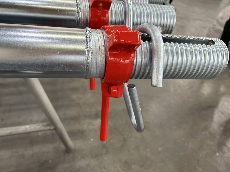 St&uuml;tzen aus feuerverzinktem Stahl