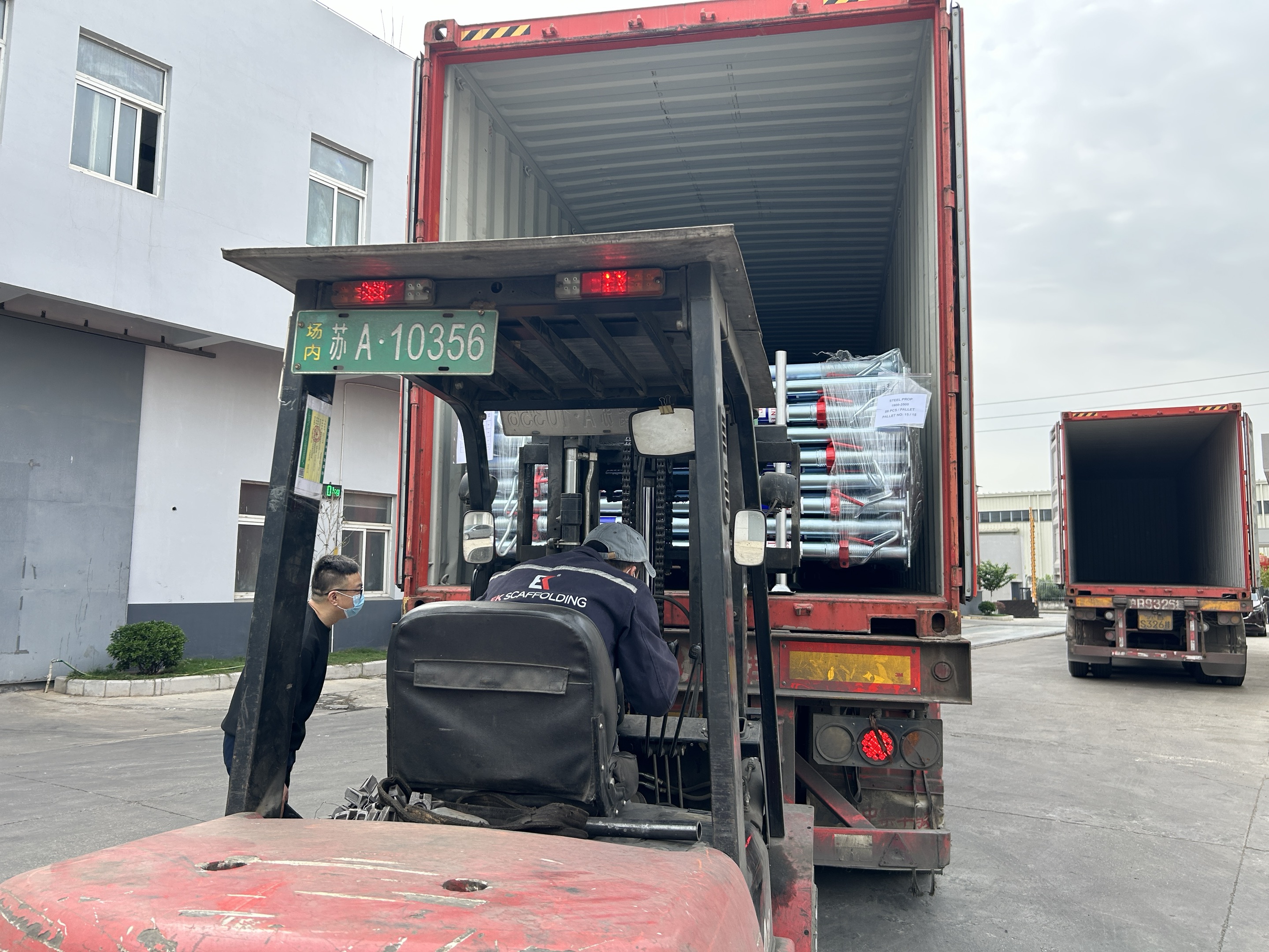 Versand von Ger&uuml;stst&uuml;tzen