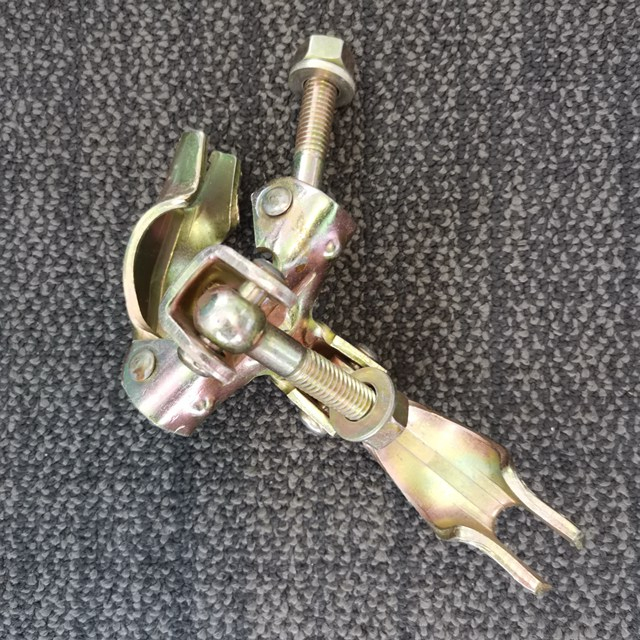 BS1139 gepresstes Gerüst mit Zinkplatten -Doppelkoppler