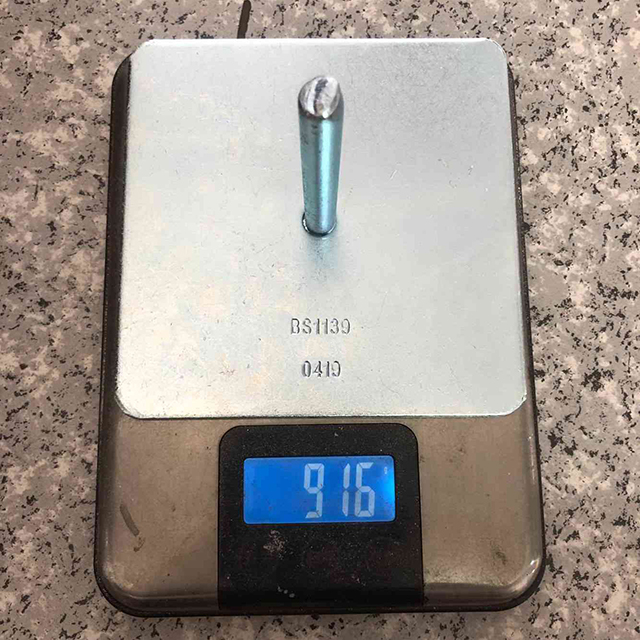 Stahl-Grundplatte . Stahl-Grundplatte. 