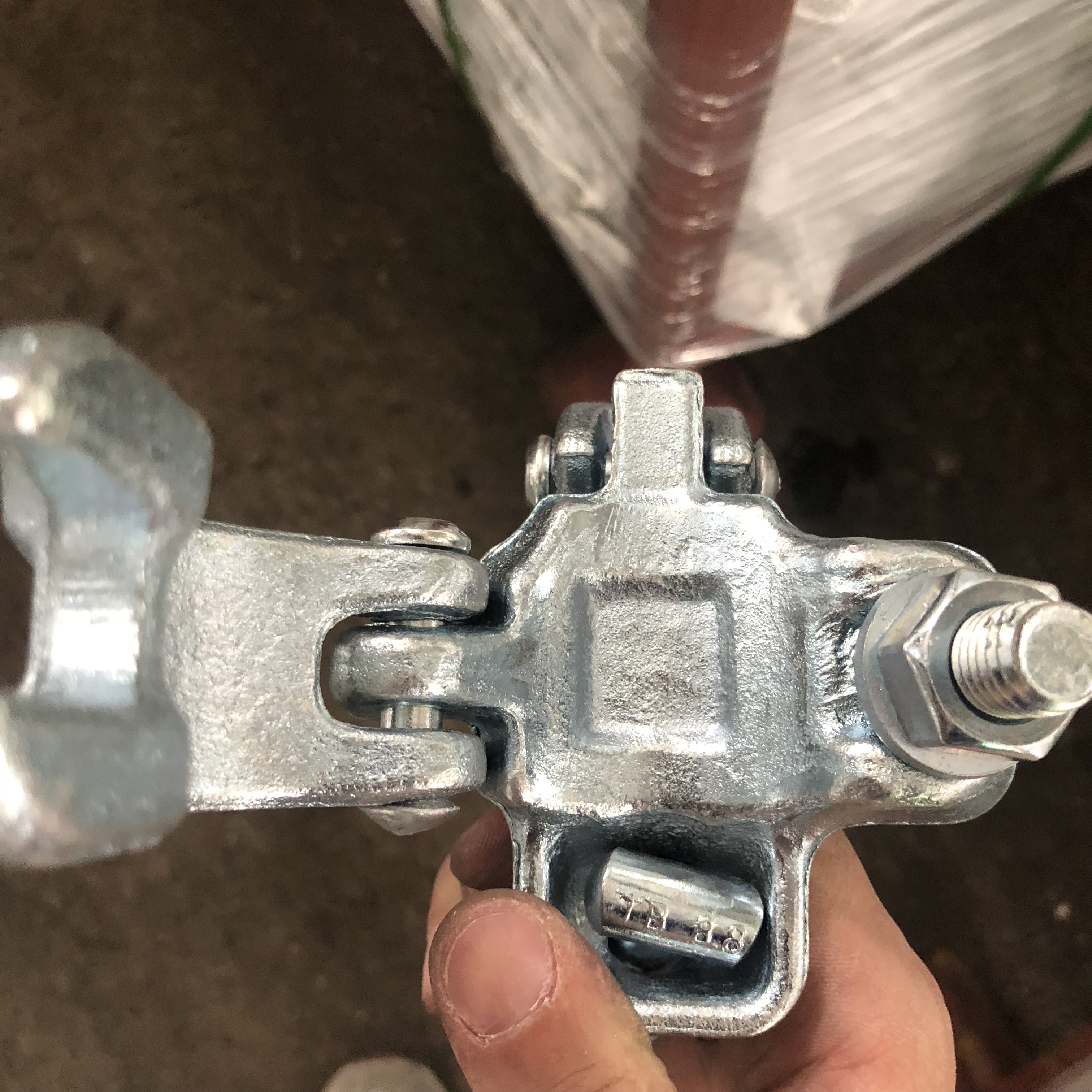 Gesenkgeschmiedete Doppelkupplung vom britischen Typ. 