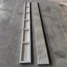 3,0 m geschlossener Stahlplanke