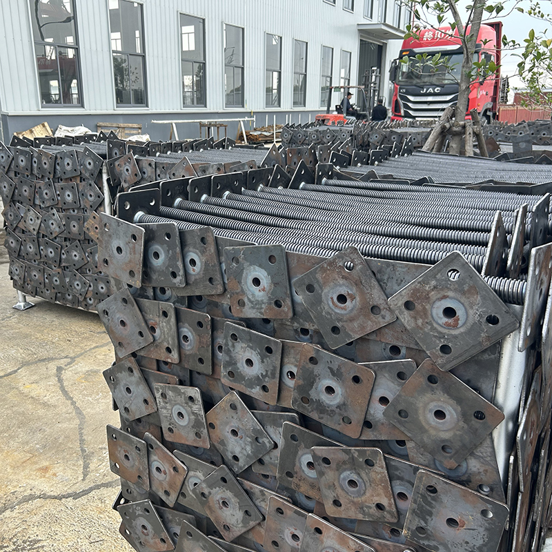 Schwarzes Gerüst verstellbarer fester Schraubbasisbuch 