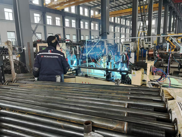 Verstellbares Schweißen der Stützpfosten