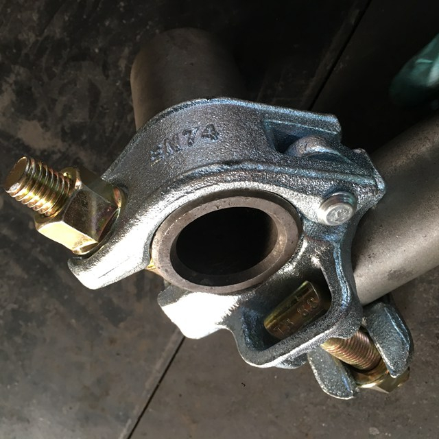  Gerüststropfen im deutschen Doppelklemme Kuppler im Stil