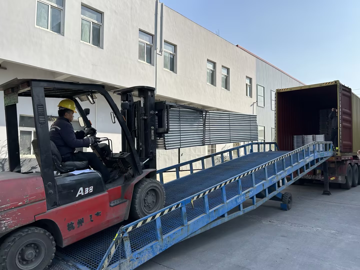 Ger&uuml;st-Gittertr&auml;ger-Versand 