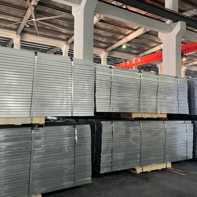 geschlossener Stahlplanke