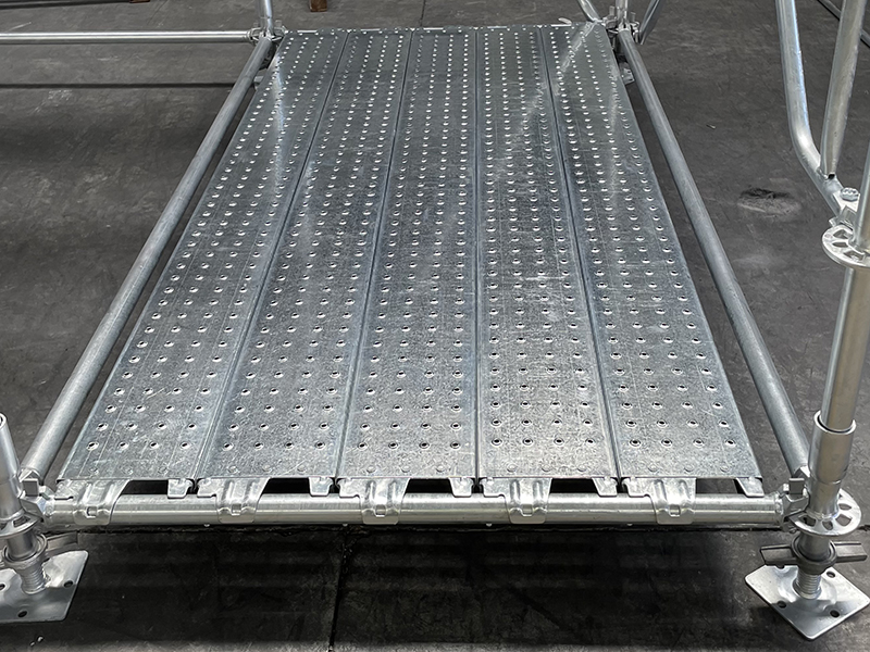 Welche Art von Gerüstbrettern werden im Gerüstsystem verwendet?