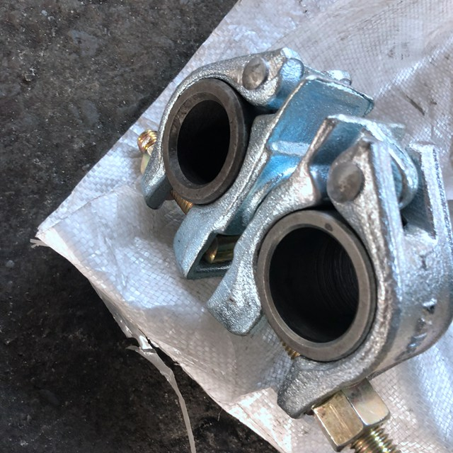 Tropfen geschmiedetes Gerüst verzierter deutscher Schwenkkoppler