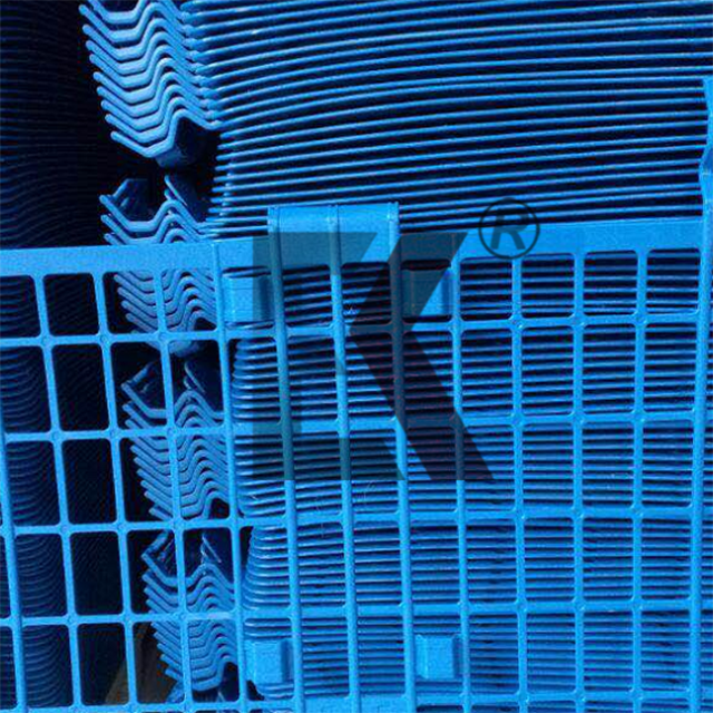 -Tor Federgeladener Ger&uuml;sttor