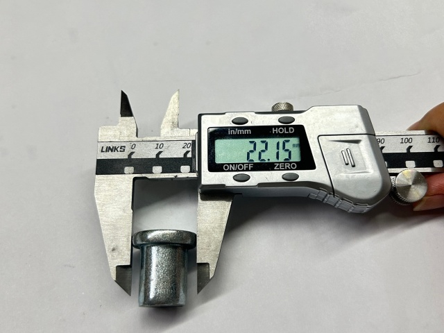 Gepresste Nietengr&ouml;&szlig;e f&uuml;r Ger&uuml;stkupplungen in Gro&szlig;britannien