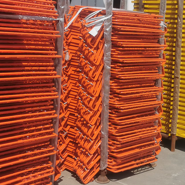 Ger&uuml;st -Trap -T&uuml;r