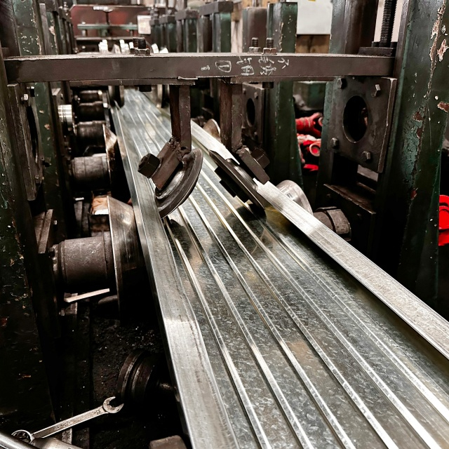 geschlossener Stahlplanke