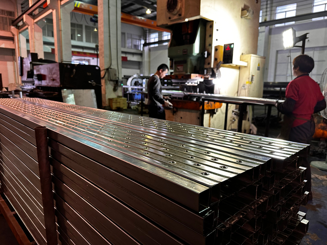 Stahlplanken -Stanzmaschine