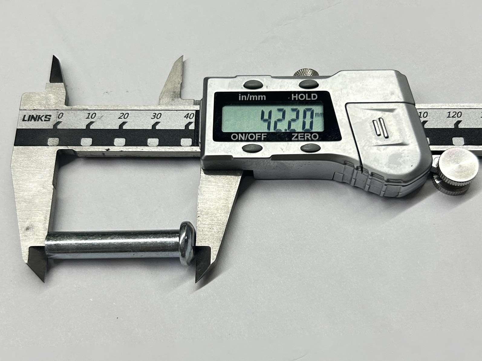 Ger&uuml;stkupplungs-Nietgr&ouml;&szlig;e 