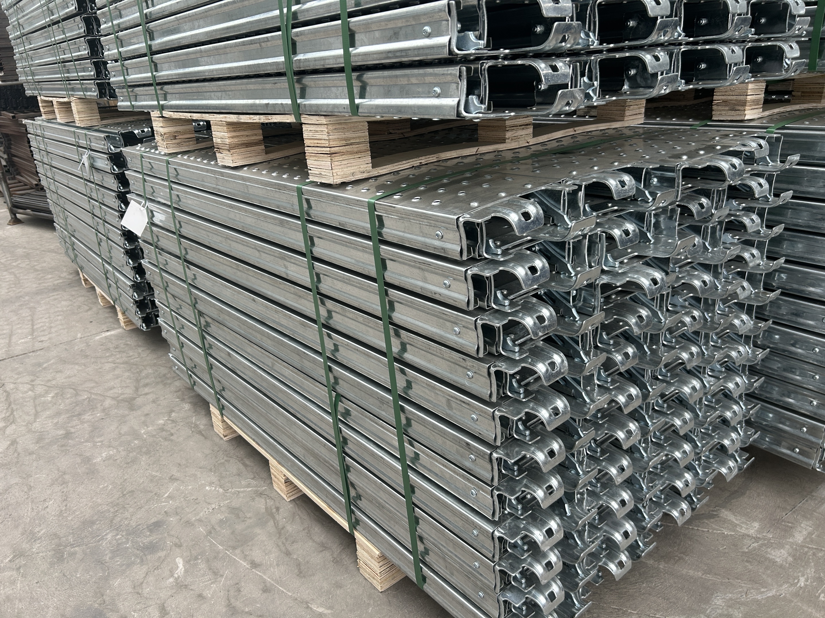 Ger&uuml;stbohle mit Haken 