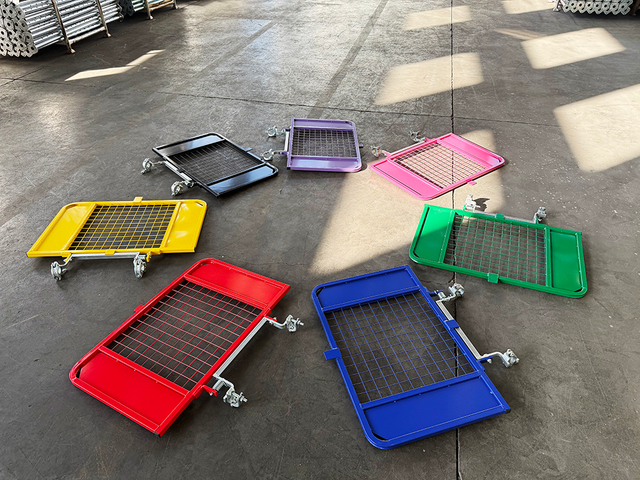 Farbiges Ger&uuml;sttor