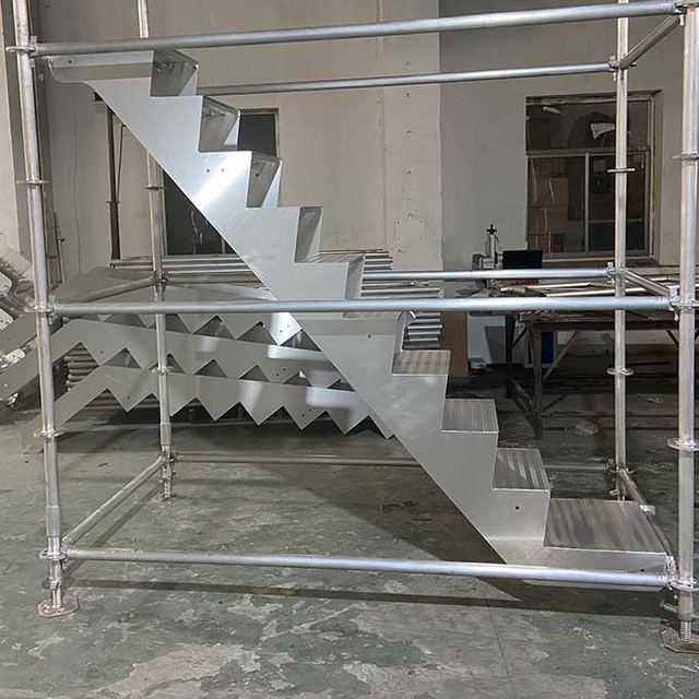 Aluminium -Ringlock -Gerüsttreppe 2,4 m*2,0 m hoch
