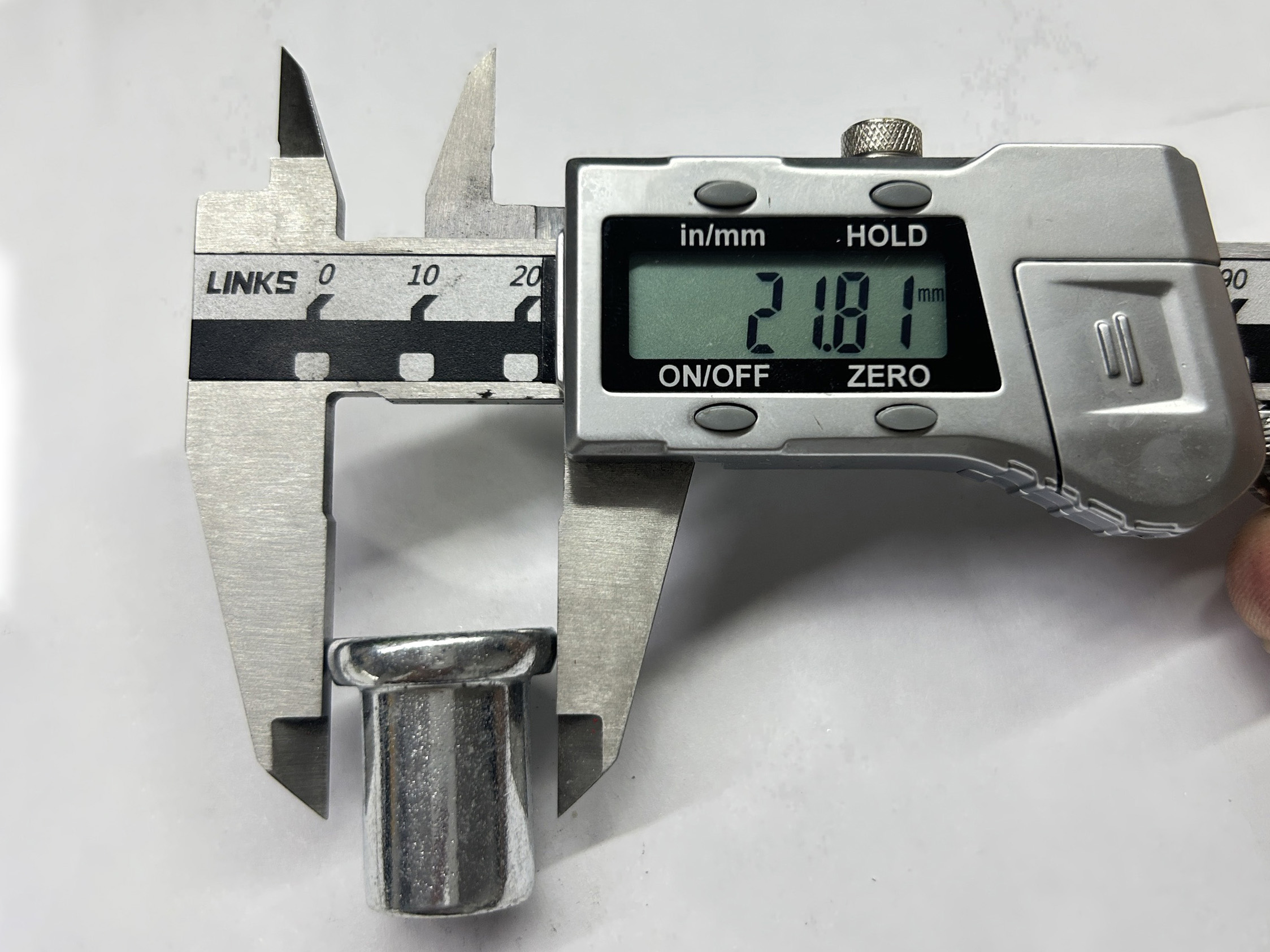 Ger&uuml;stkupplungs-Nietgr&ouml;&szlig;e 