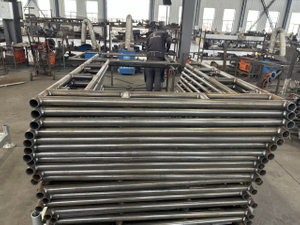 Durch das Rahmenschweißen gehen